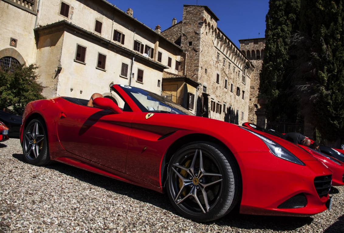 フェラーリ トスカーナRed Travel Toscana in Ferrari - 洋書