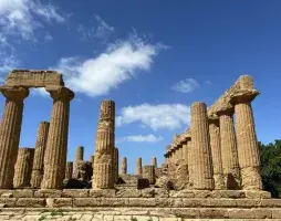 : Private Sunset Tour of the Valley of the Temples in Agrigento | Private Guided Experience