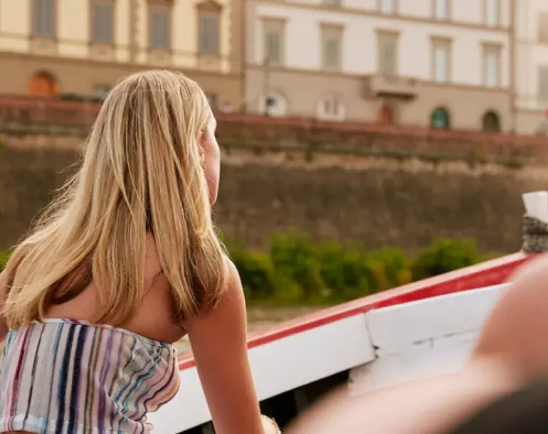 Small group Florence boat ride with Aperitivo on Arno River
