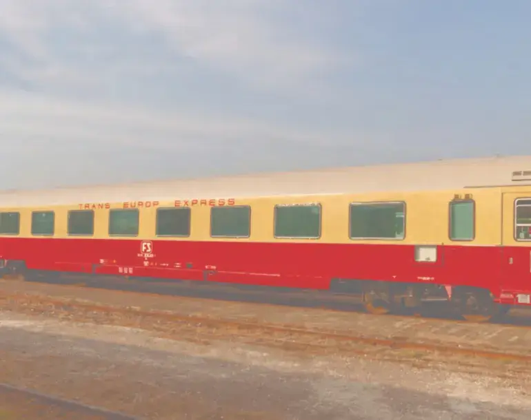 Rome to Siena Historic Train &amp; Guided Tour with Wine Tasting