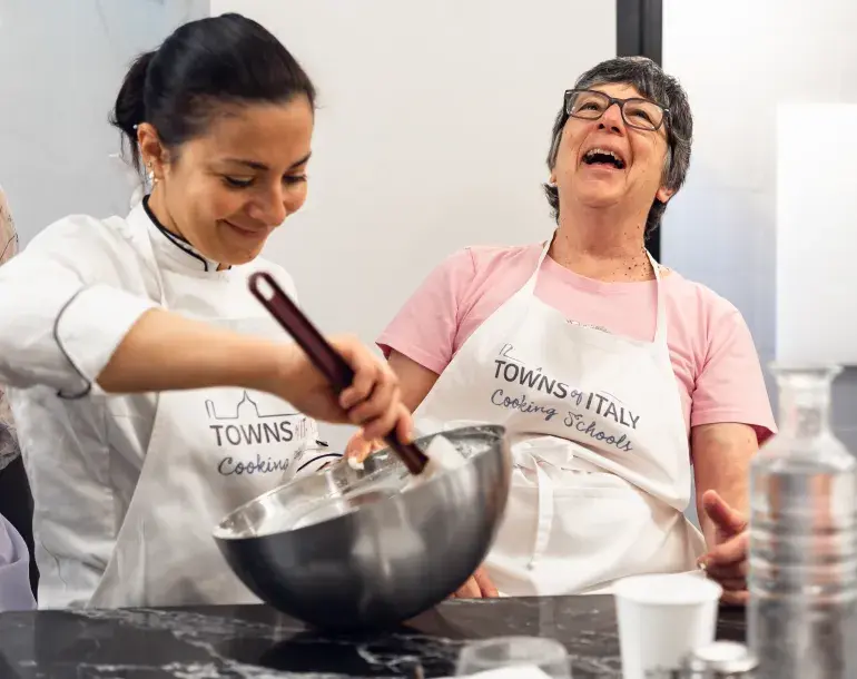 Cooking class and market tour in Florence